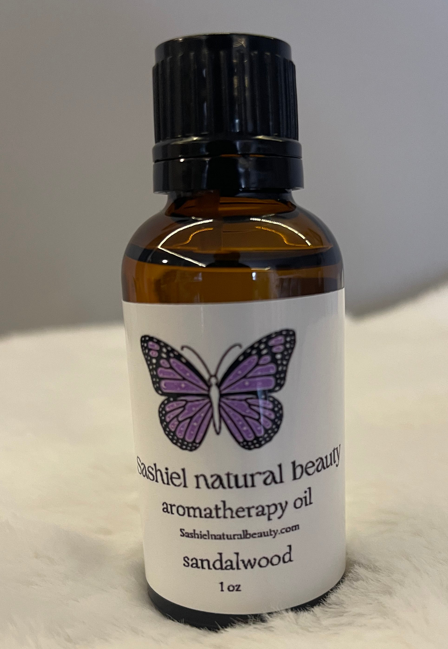 aromatic sandalwood oil