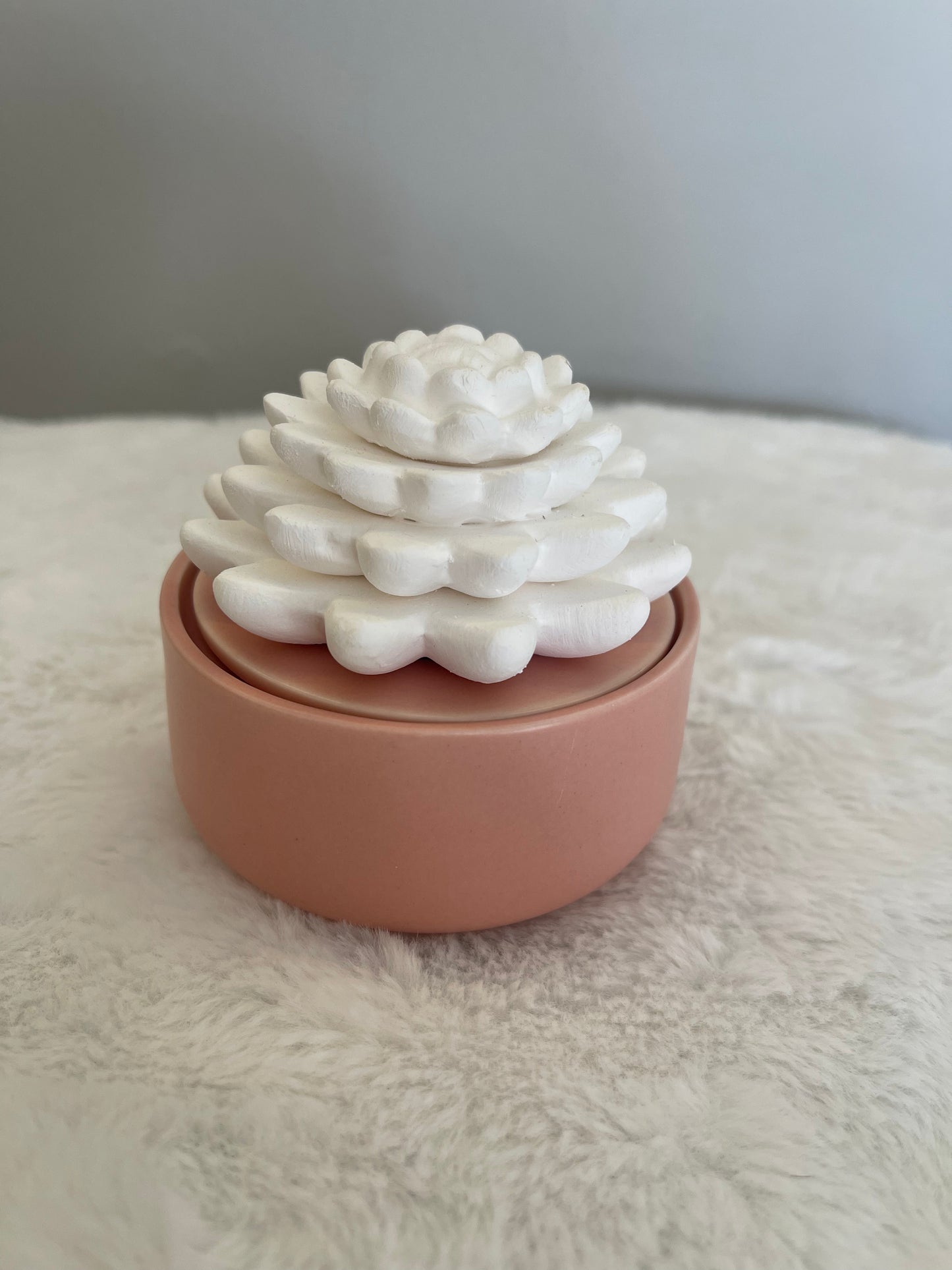 aromatic oil diffuser